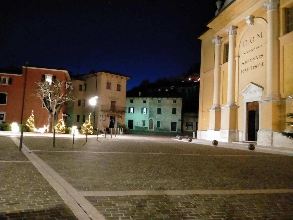 卡瓦翁贝罗内斯Aurora住宿加早餐旅馆 外观 照片